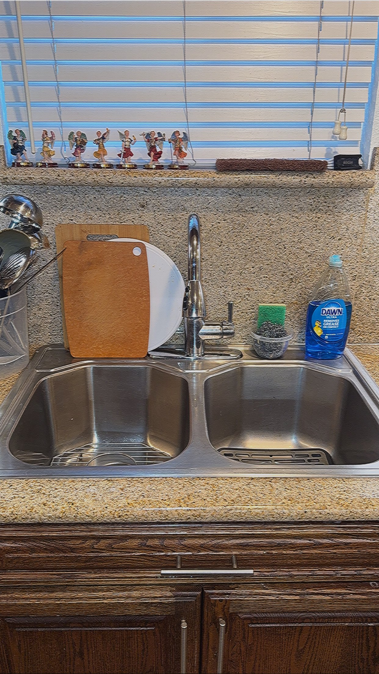 Clean kitchen